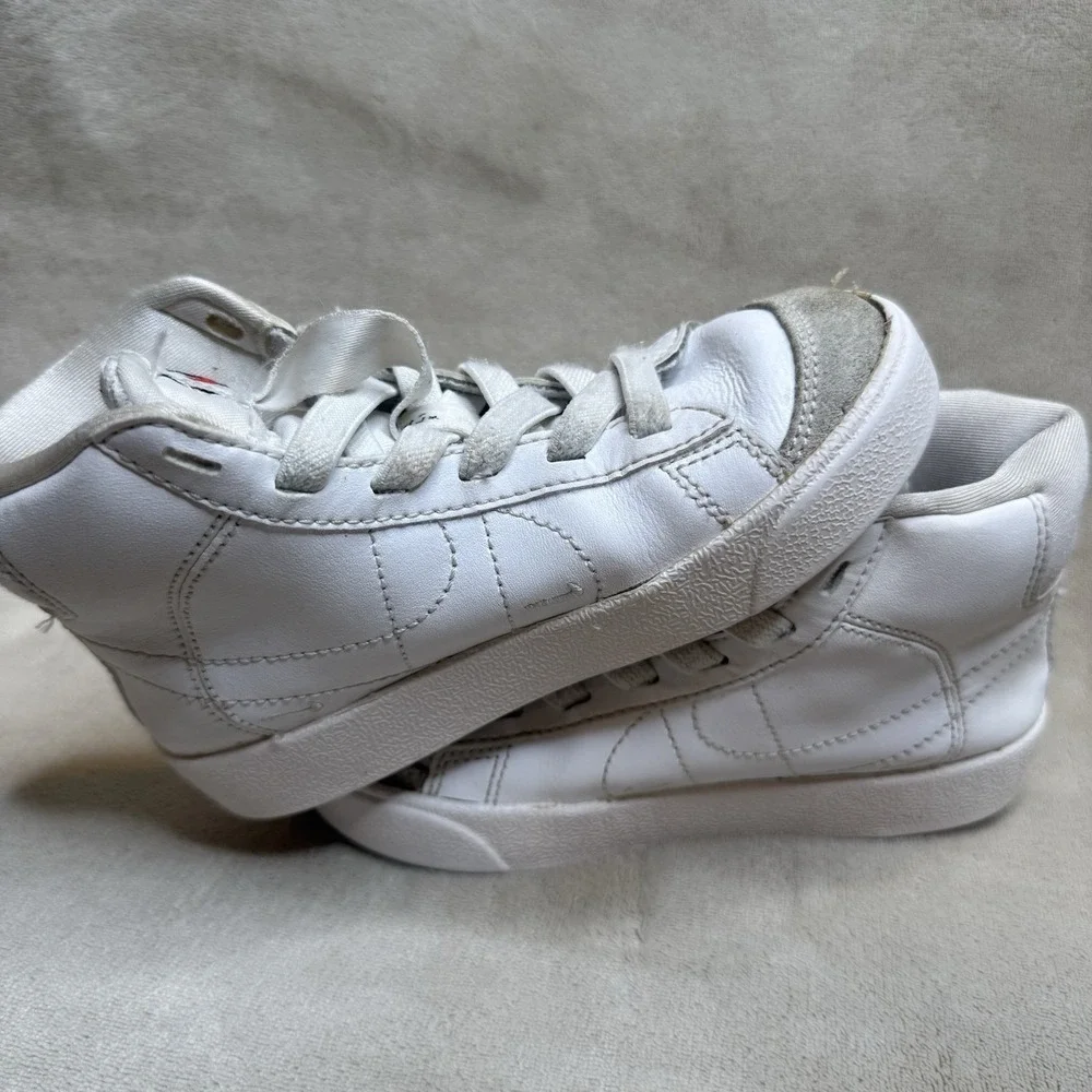 Nike Kids‎ Blazer Mid 77 white Size 11C Little Kids